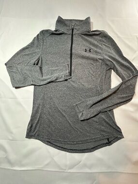 Under Armour Women's Gray Long Sleeve 1/2 Zip Athletic Top
